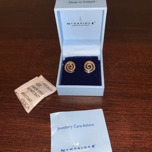 NWT Newbridge silverware swirl earring studs